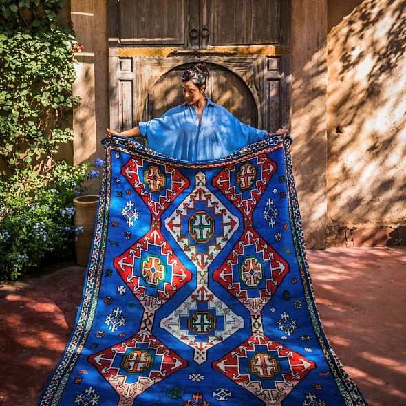 10 трендовых ковров для стильных интерьеров 