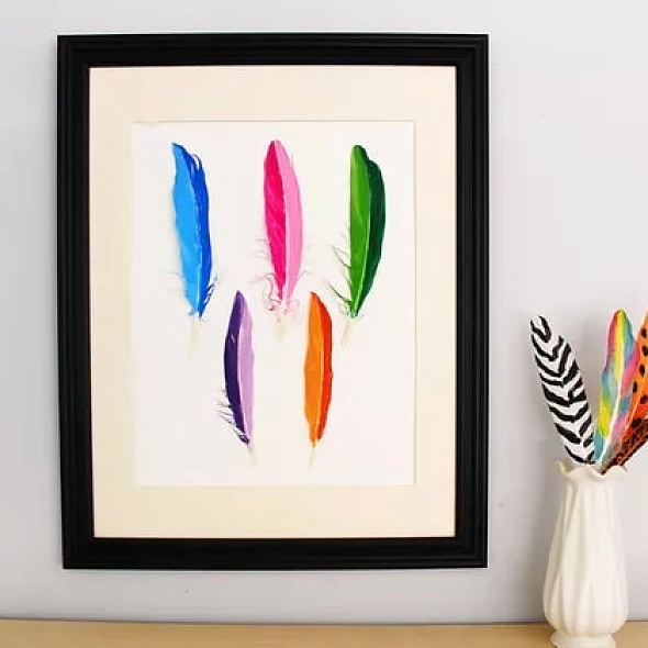 Картина из цветных перьев своими руками