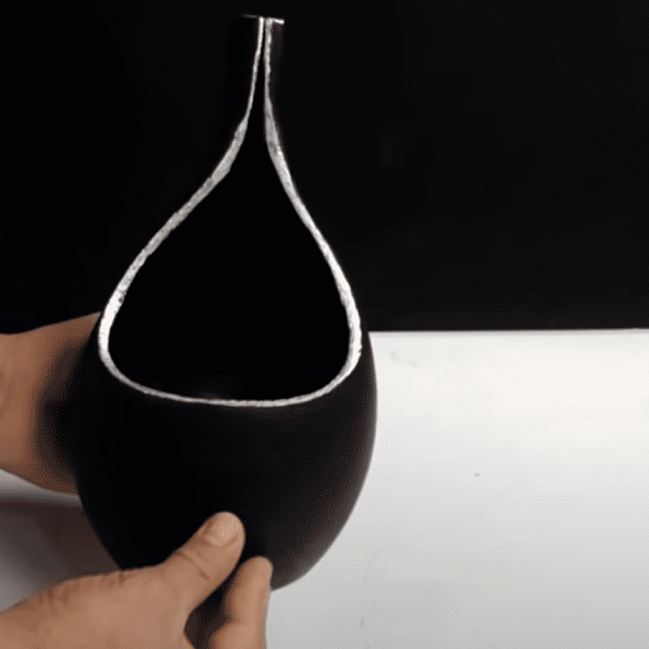 Необычная ваза на основе папье-маше